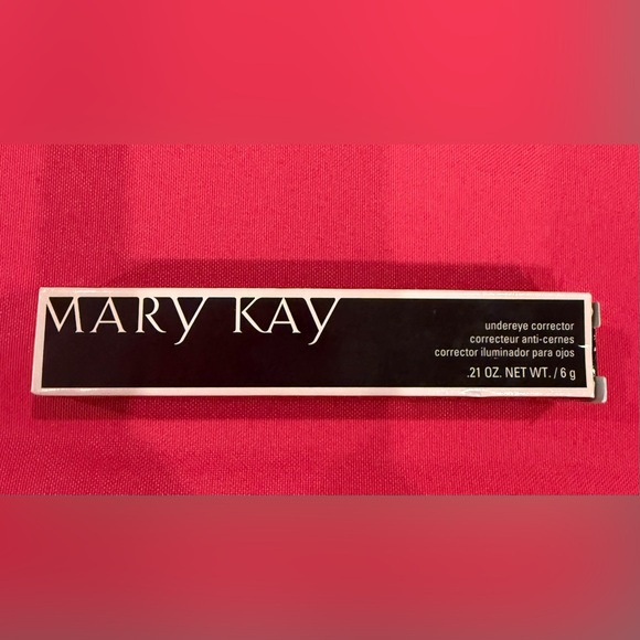 Mary Kay Other - Mary Kay Undereye Corrector – Retired Formula – Brightening Dark Circles – New